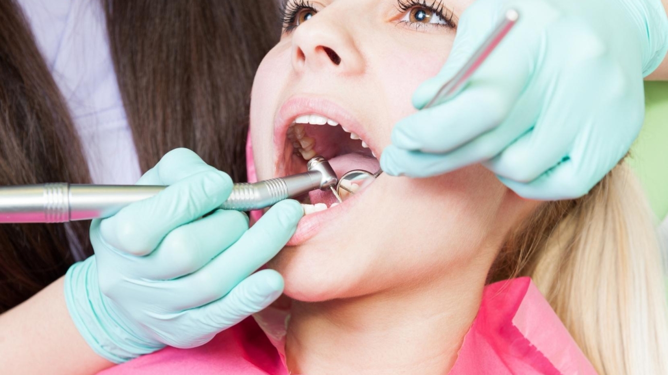 dis-tasi-temizligi-ne-kadar-siklikla-yapilmali