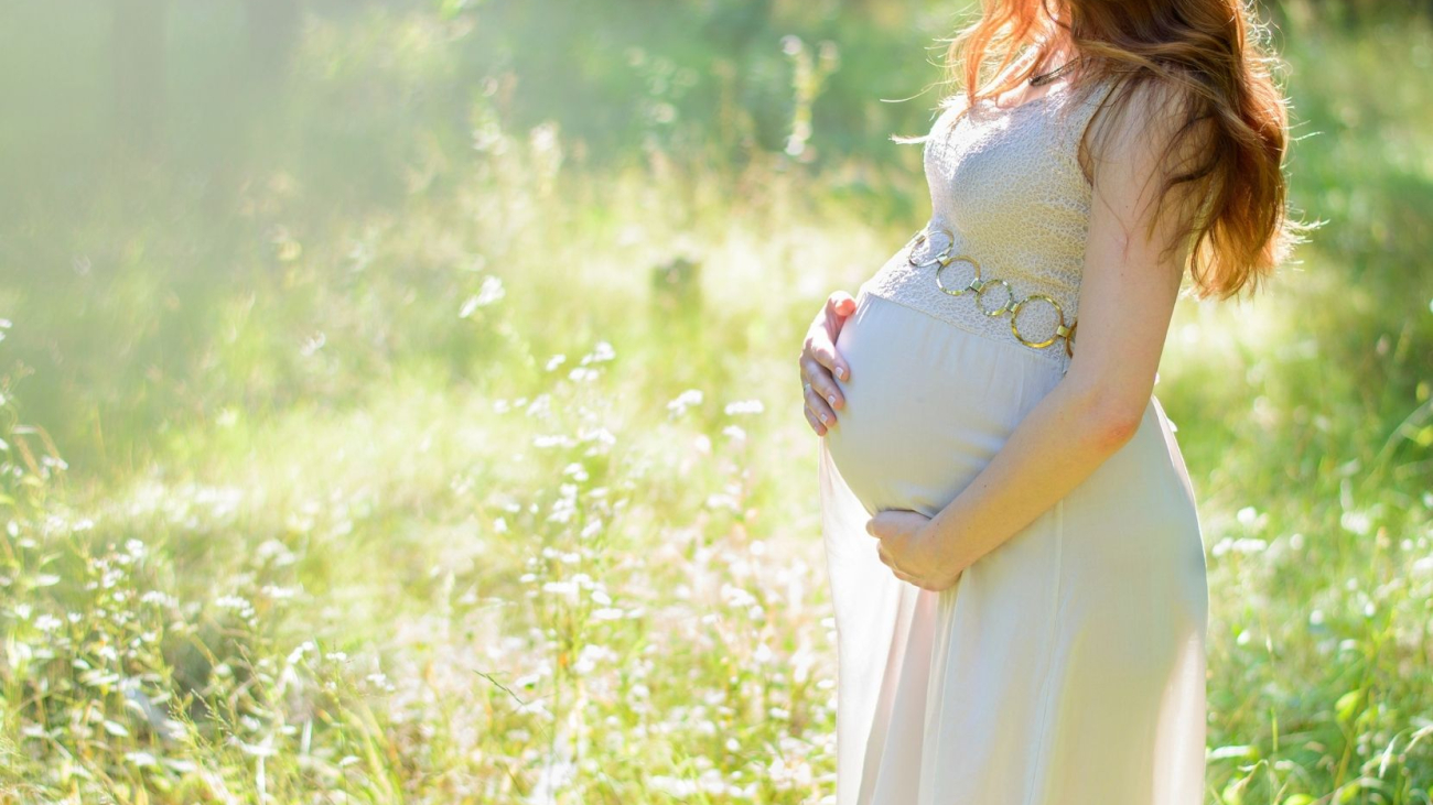 hamilelikte-dis-eti-kanamalari-normal-mi-tehlikeli-mi